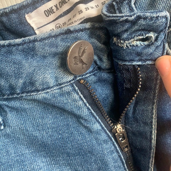 One Teaspoon Denim Shorts - Picture 4 of 4